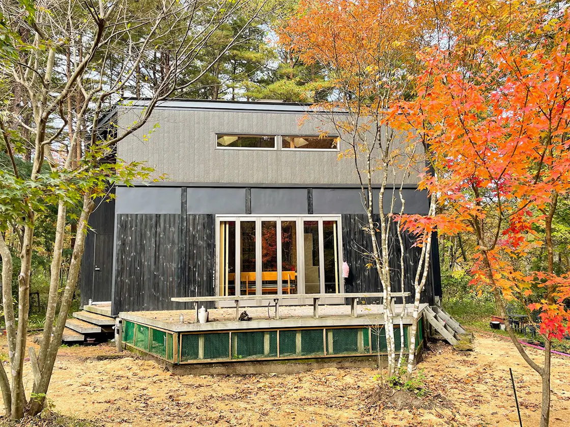 貸別荘Q_秋外観