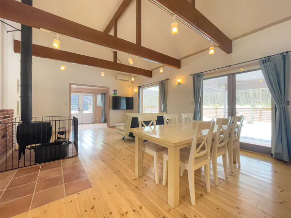 ミモザ_ダイニング