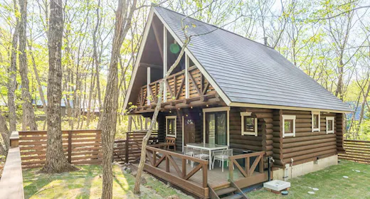 วิลล่าให้เช่าประเภท R พร้อมน้ำพุร้อน (พื้นที่วิ่งเล่นสำหรับสุนัข 85 ตารางเมตร)