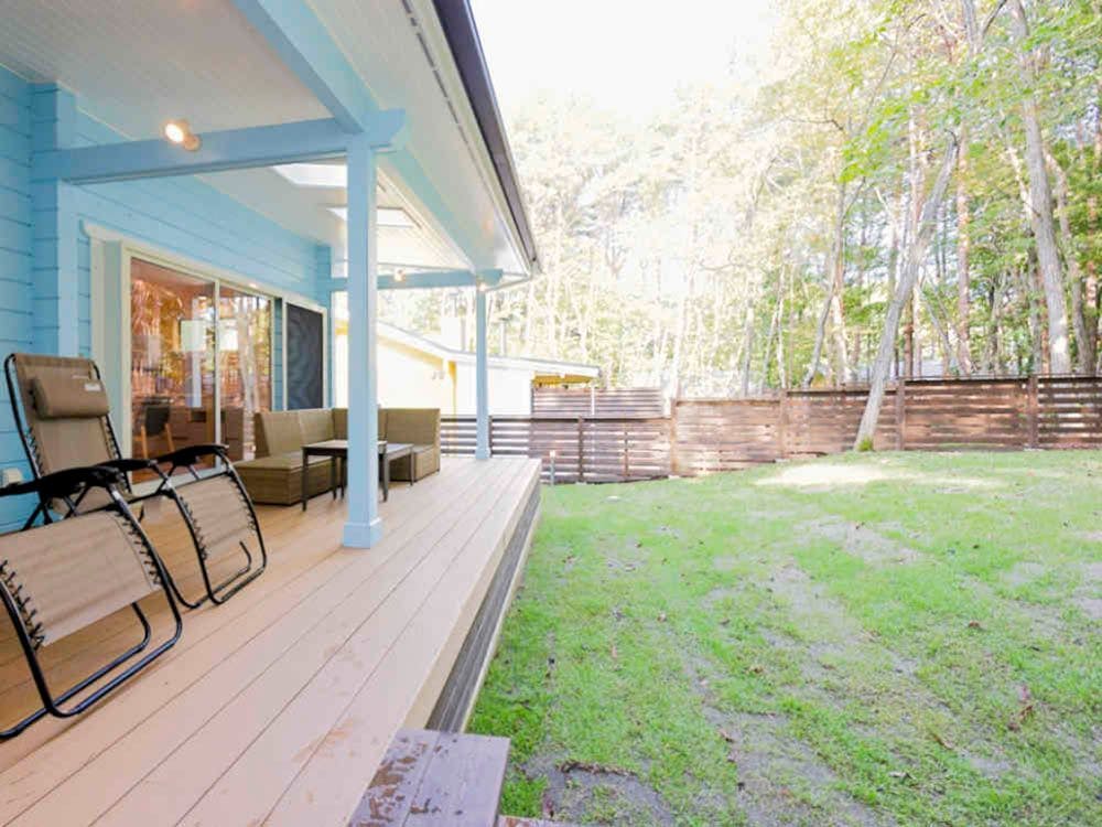 ล็อกพรีเมียมพร้อมซาวน่าและอ่างอาบน้ำกลางแจ้ง ลูโม