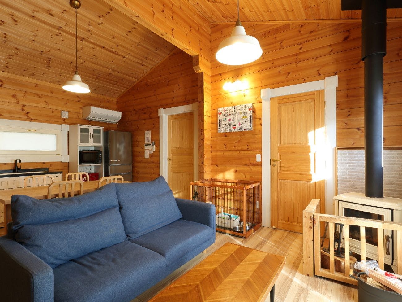 【ล็อกเฮาส์พรีเมียมพร้อมออนเซ็นกลางแจ้ง】วิวทะเลสาบ (2LDK) HC