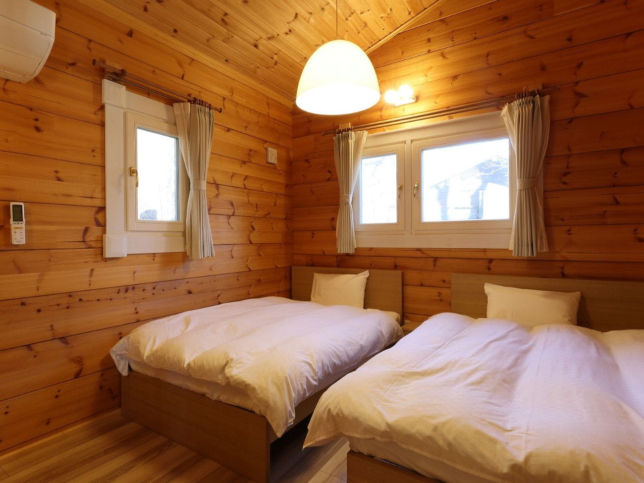 【露天風呂付ログプレミアム】湖（2LDK）HC