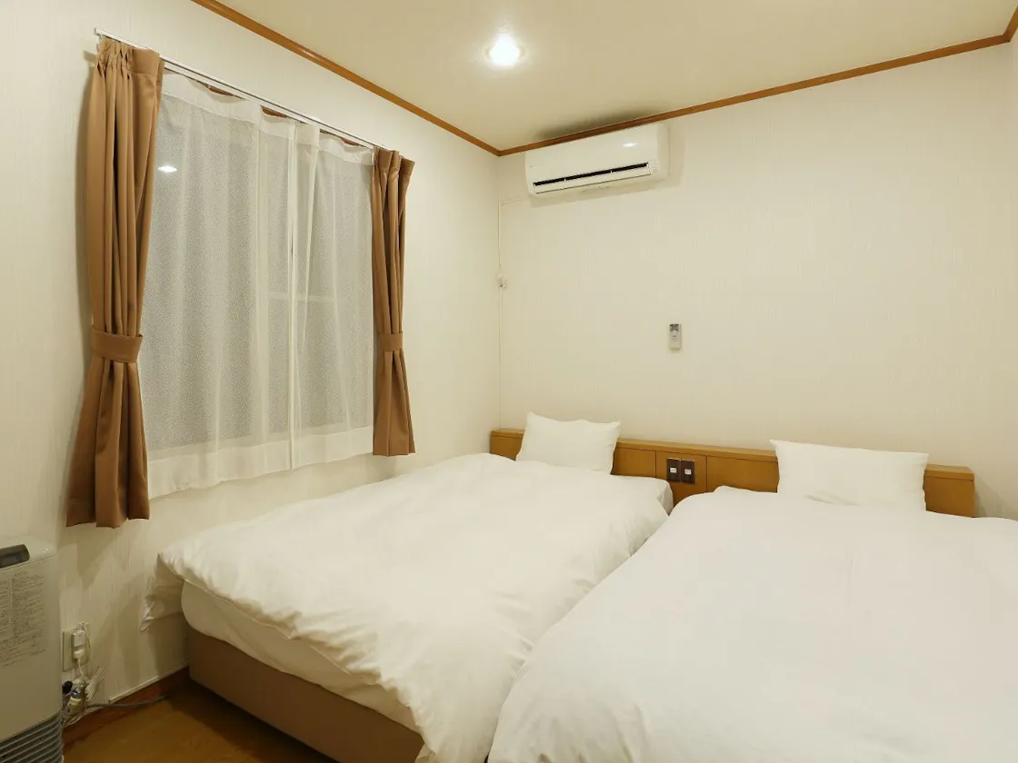 【湖を望むレイクサイドドッグヴィラ】B1