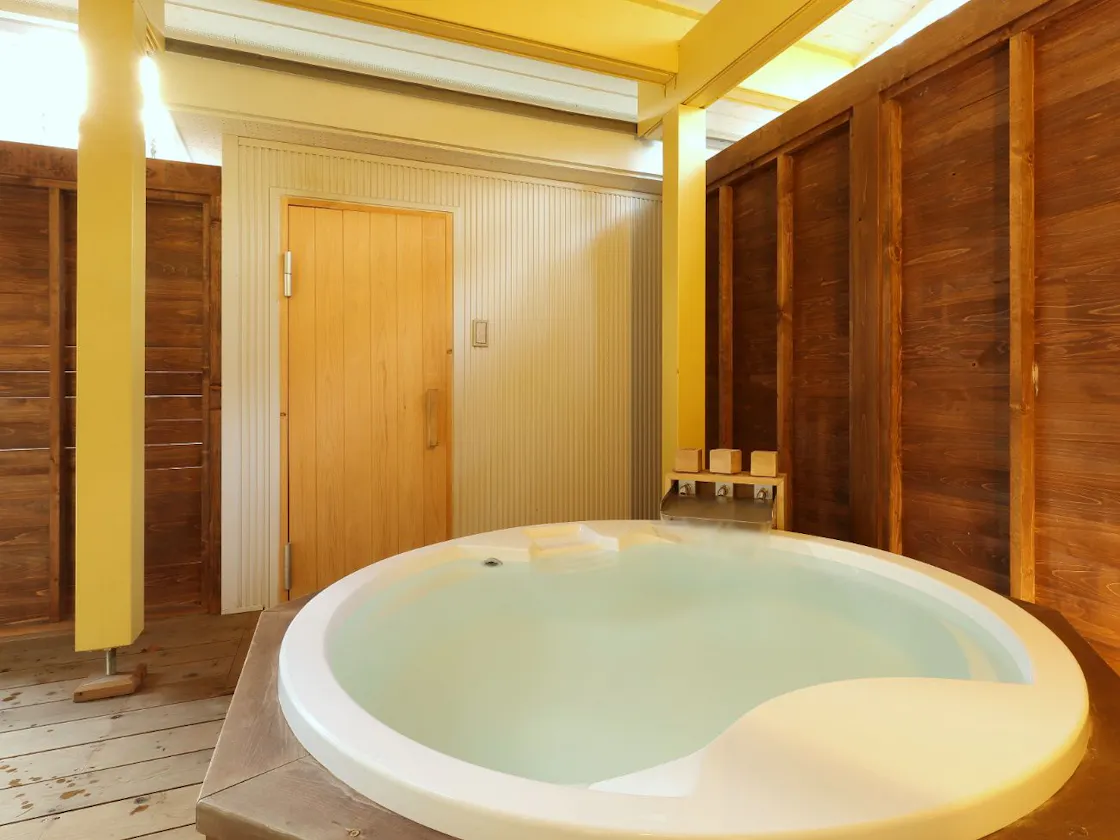 サウナ&露天風呂付ログプレミアム タイカ