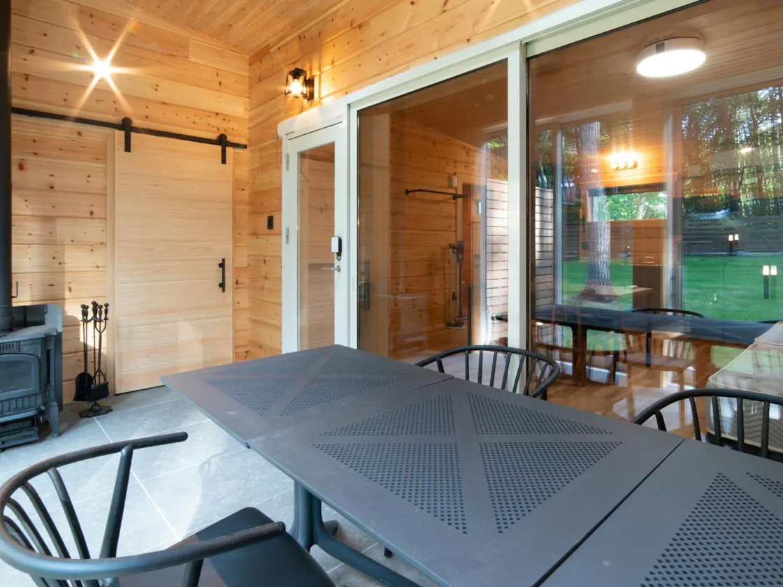 【ログプレミアム】~テラッシ~ 室内