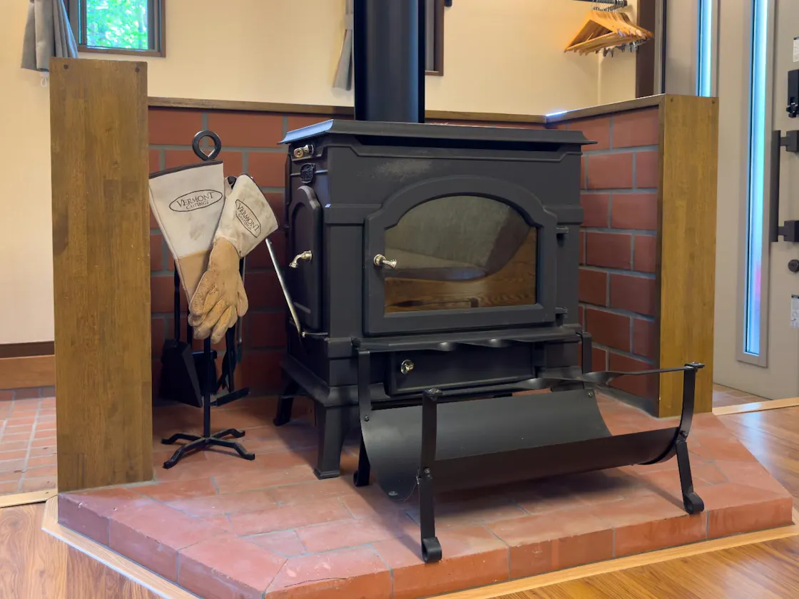 【コンフォートステイ】燈 薪ストーブ