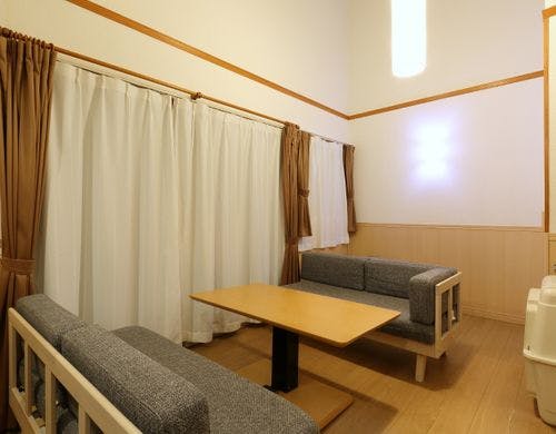 【湖を望むレイクサイドドッグヴィラ】B1