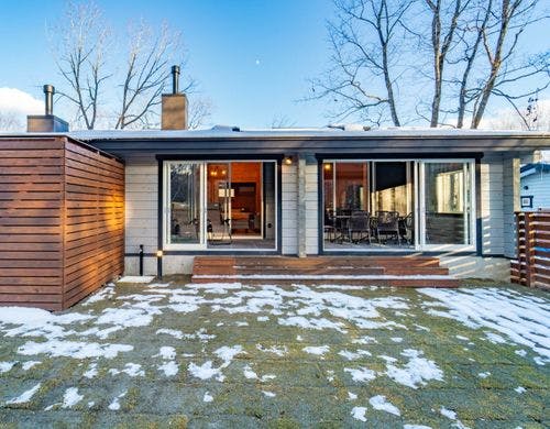 アルモハルモニア外観