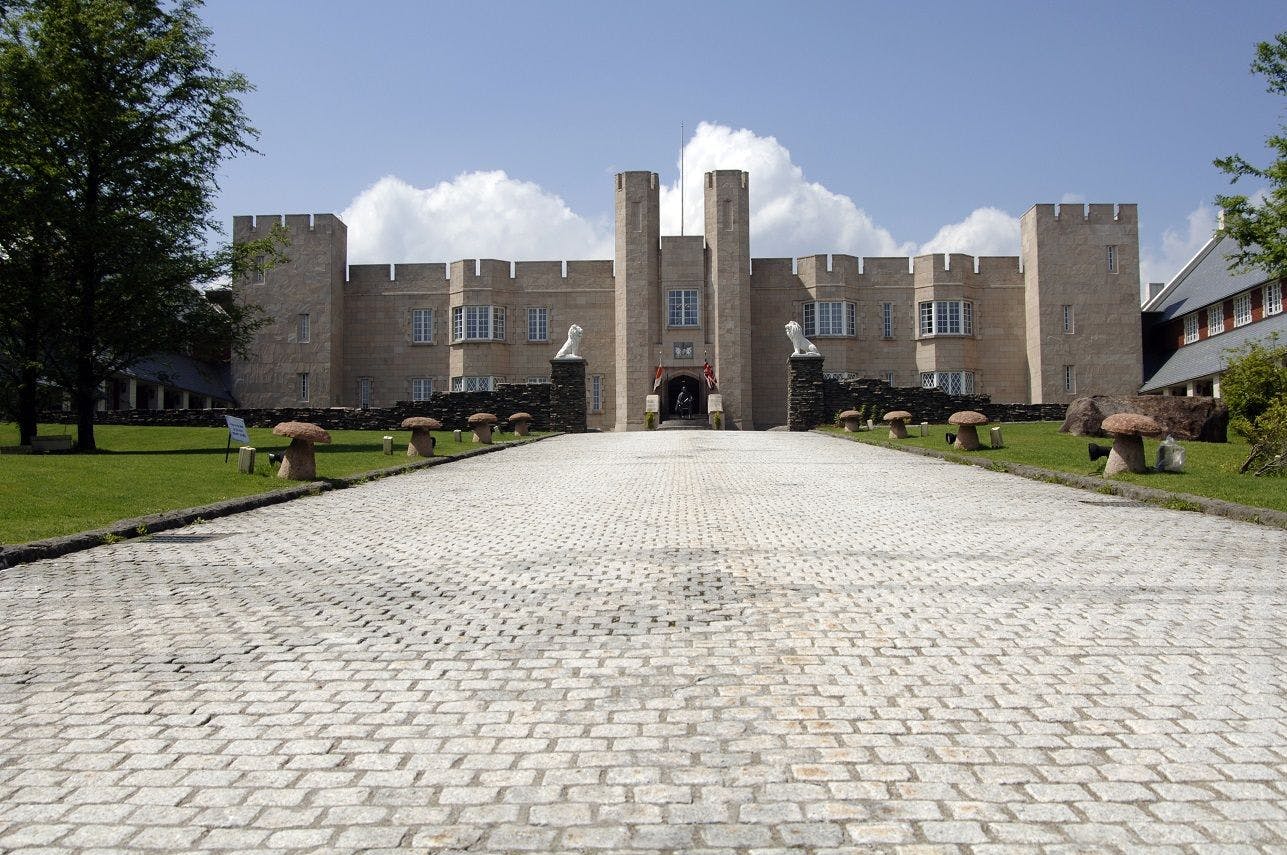 คฤหาสน์ที่จำลองมาจากบ้านของเจ้าของที่ดินในอังกฤษ