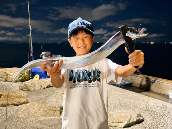 【お手軽に宿泊】秋の釣りと温泉!夜の街歩きや夜釣りで自由旅を満喫!(朝食ビュッフェ付き/夕食なし)