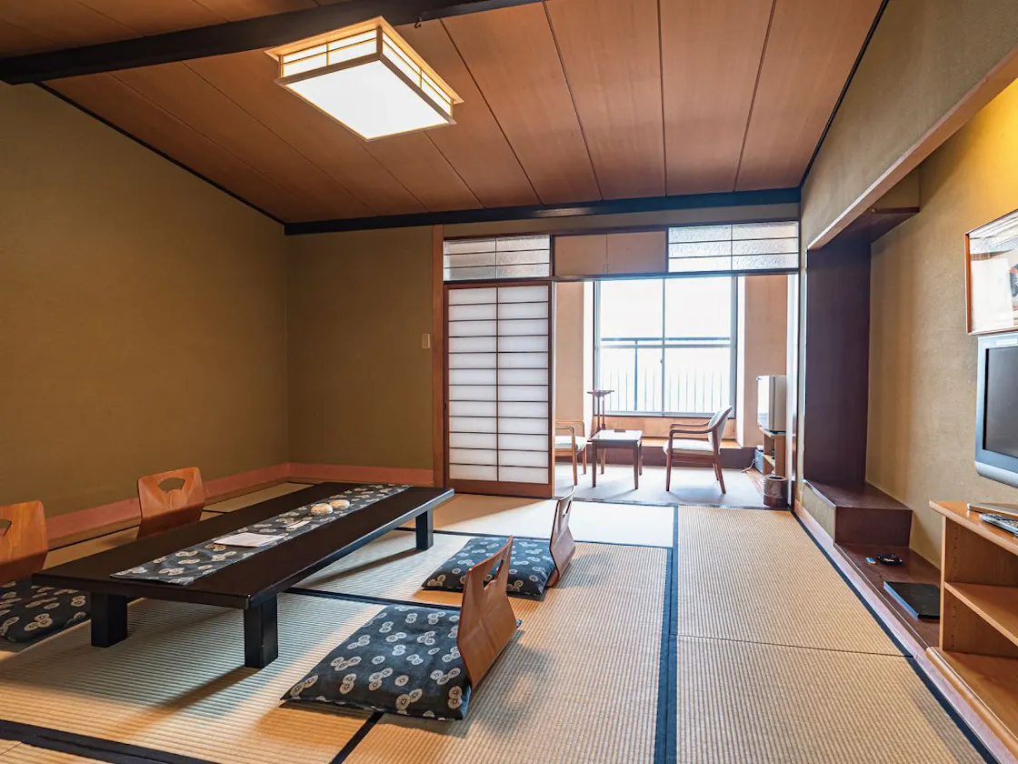 南館和室10畳(標準タイプ)
