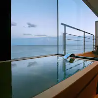 半露天ひのき風呂付客室、ウッドテラス