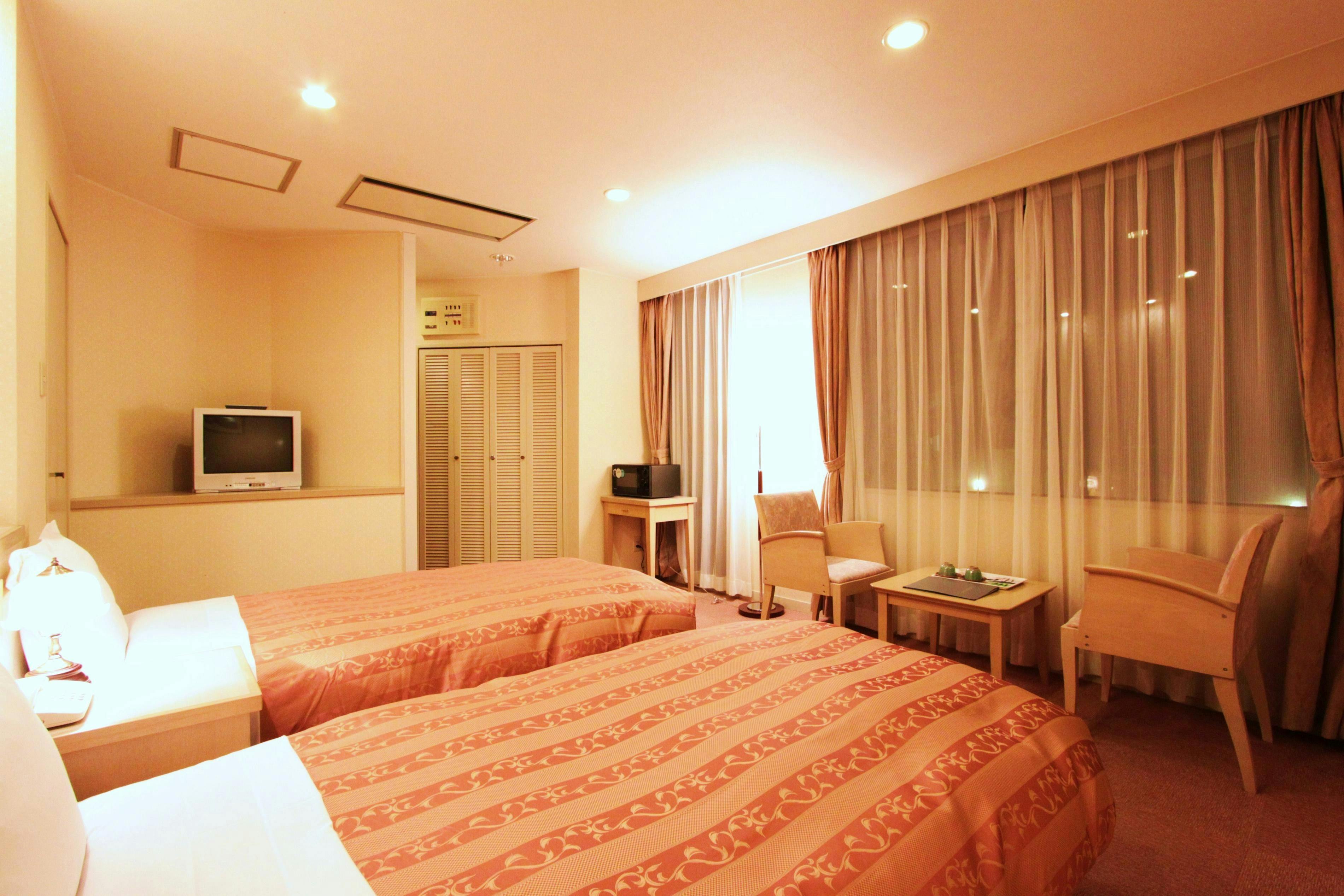 ห้องพักแบบเตียงคู่สไตล์ตะวันตก