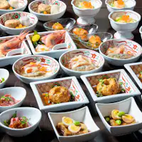 ภาพบุฟเฟ่ต์ที่มีมาตรการป้องกันโควิด-19