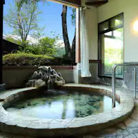 น้ำพุร้อนกลางแจ้งฮาคุบะ ฮิเมะคาวะ