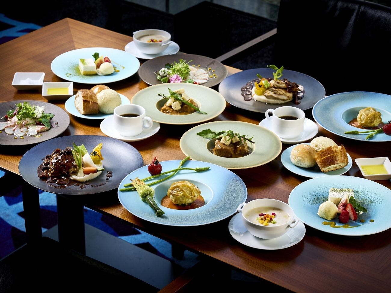 ภาพตัวอย่างอาหารค่ำคอร์สฝรั่งเศส