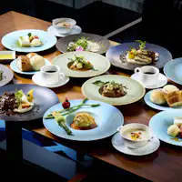 ภาพตัวอย่างอาหารค่ำคอร์สฝรั่งเศส