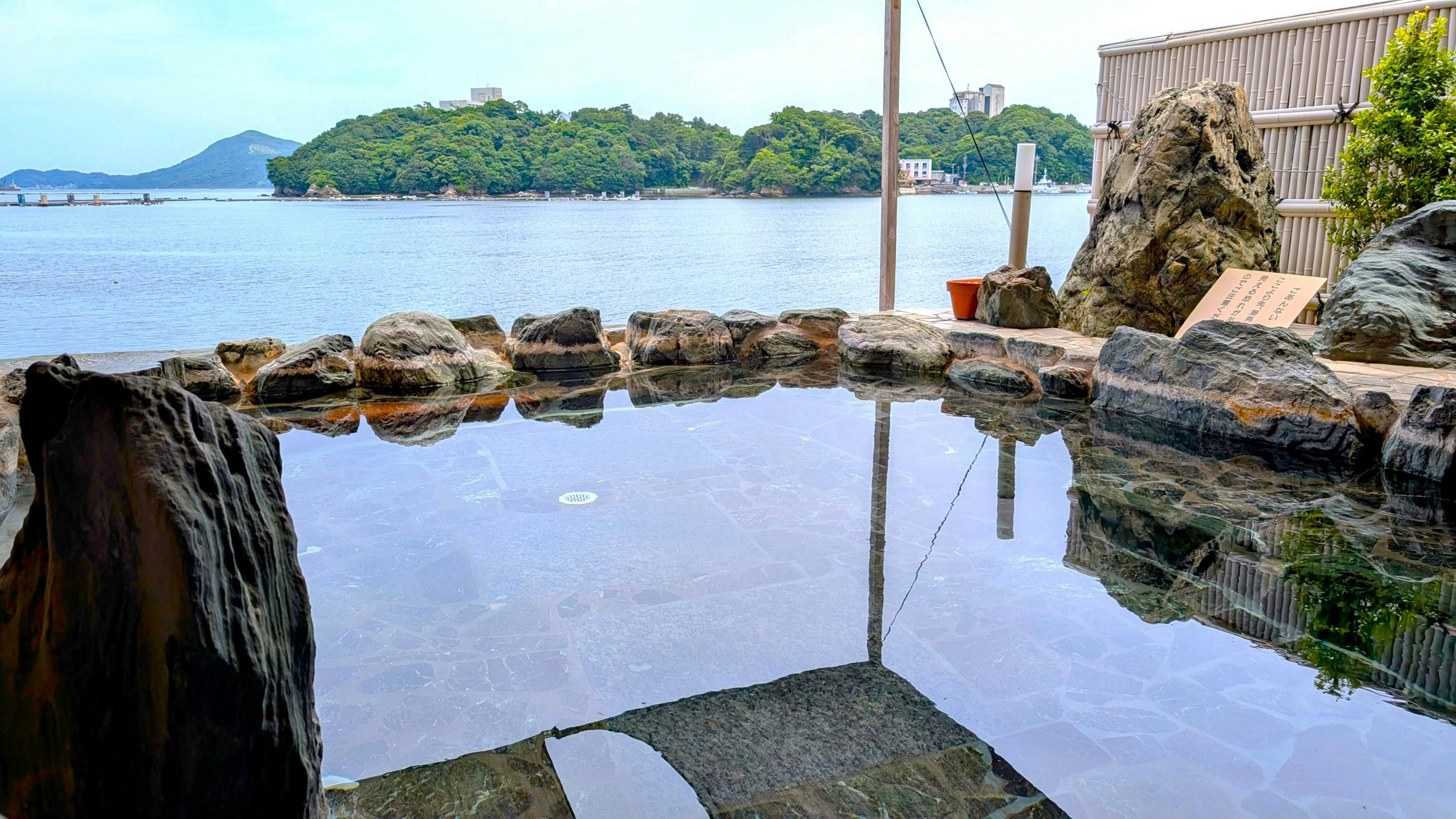 Open-air bath by the seaside