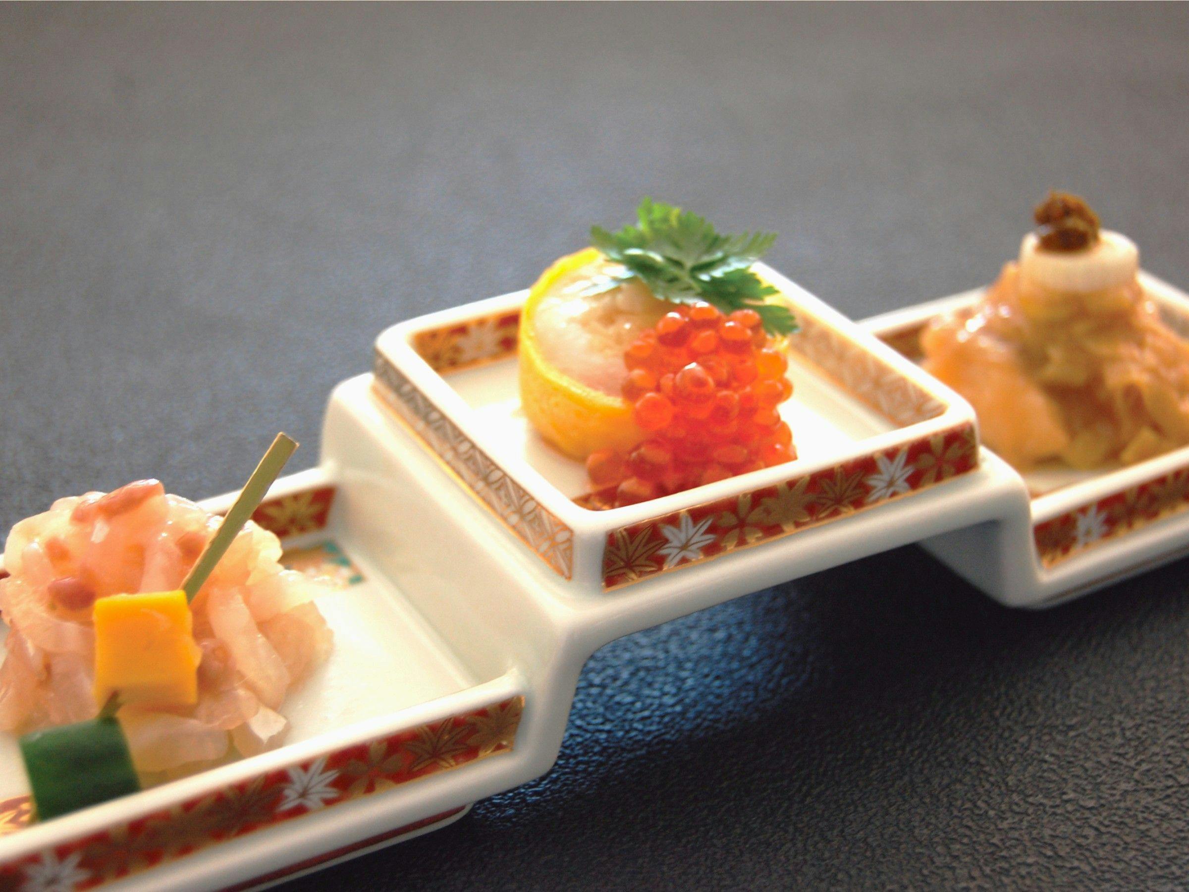 【直前割/9月限定/特別献立】鯛料理三種盛一品+黒毛和牛+さざえ造り/創作会席を部屋食で満喫