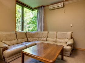 源泉かけ流しの宿　吟松亭あわしま