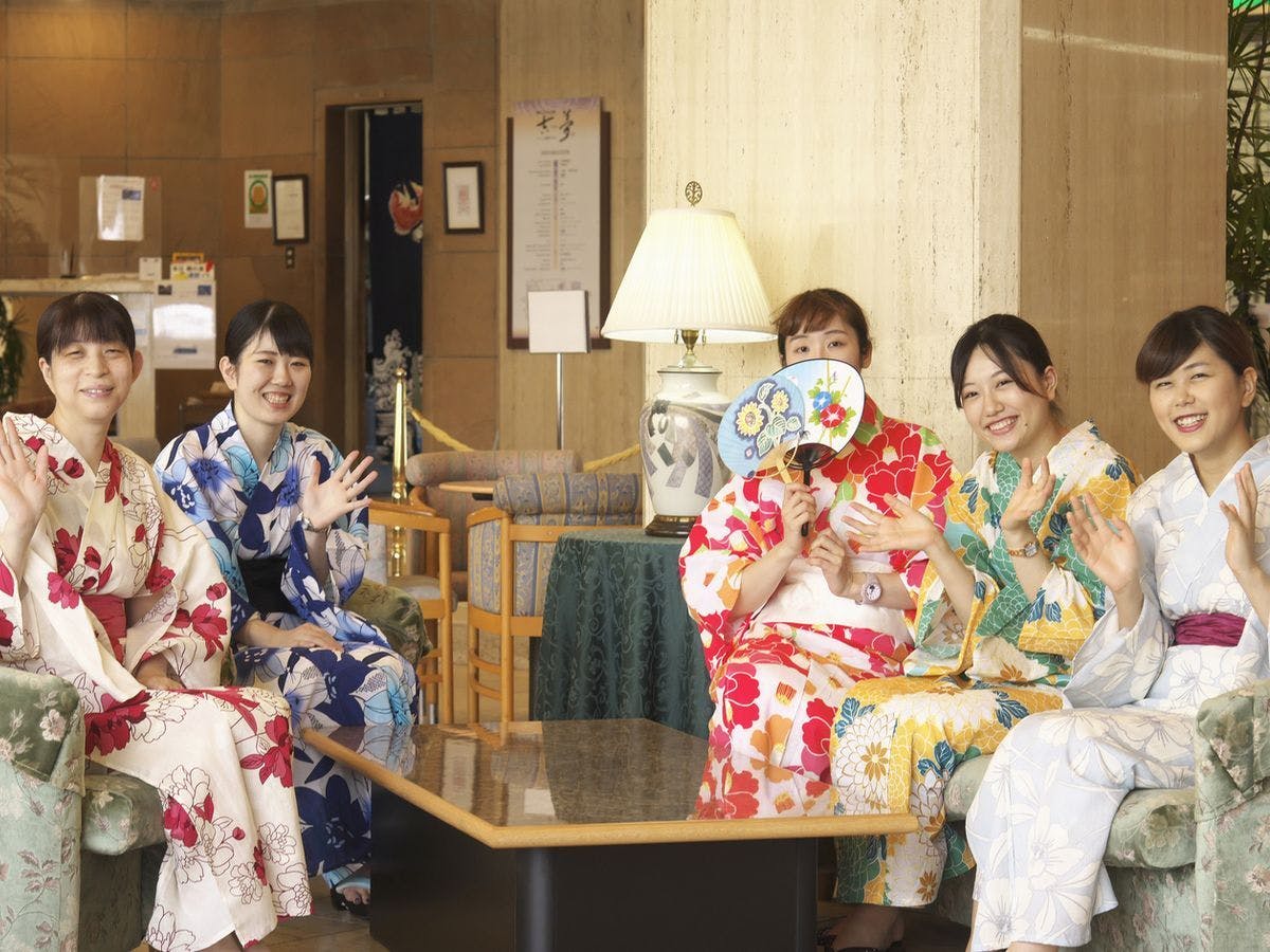 【ロビー】ご友人とのご旅行にもおすすめ