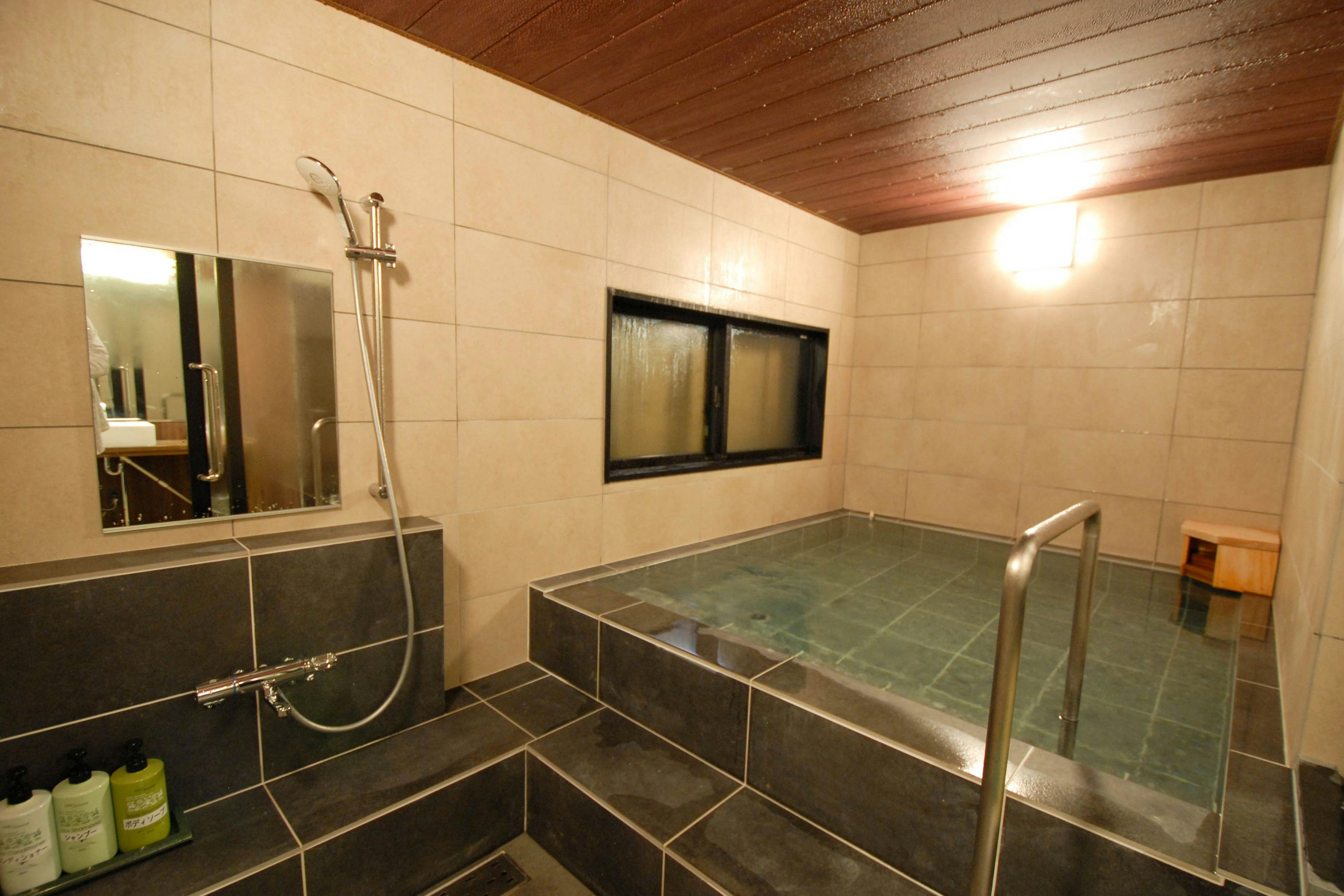 น้ำพุร้อนส่วนตัว