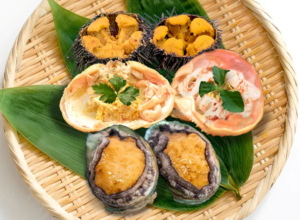 蟹・鮑・うにの3種海鮮焼き ※イメージ