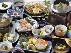 雲仙・小浜温泉　春陽館　露天風呂から眺める夕陽が絶景の宿