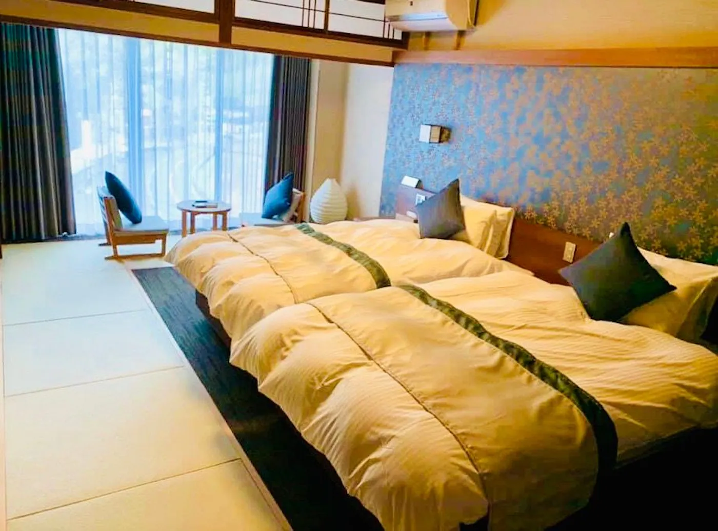 氷見温泉郷 くつろぎの宿 うみあかり：和ベッドの客室