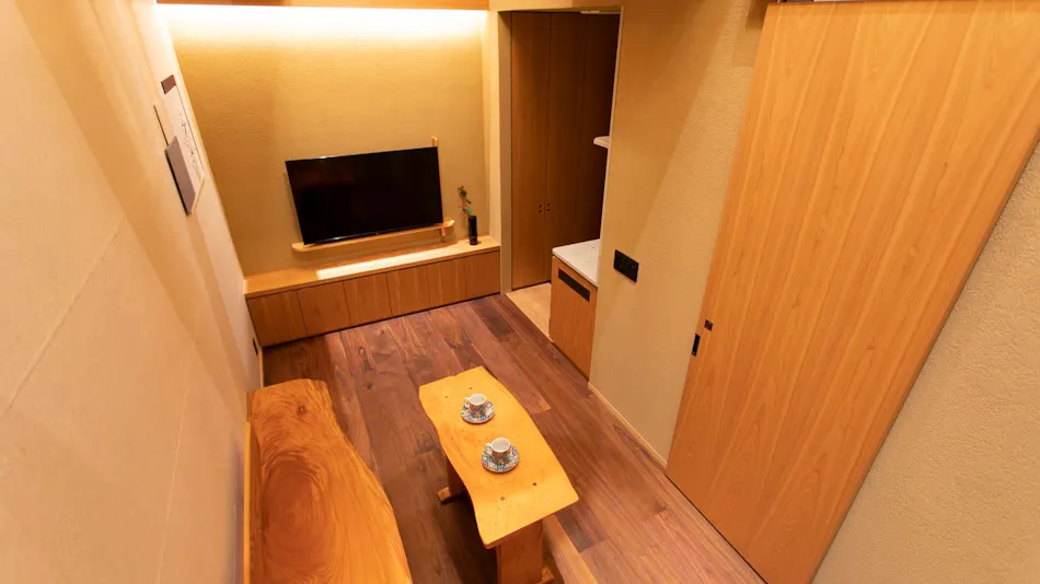 Hotel Kanazawa Zoushi: A Journey-Inspired Inn