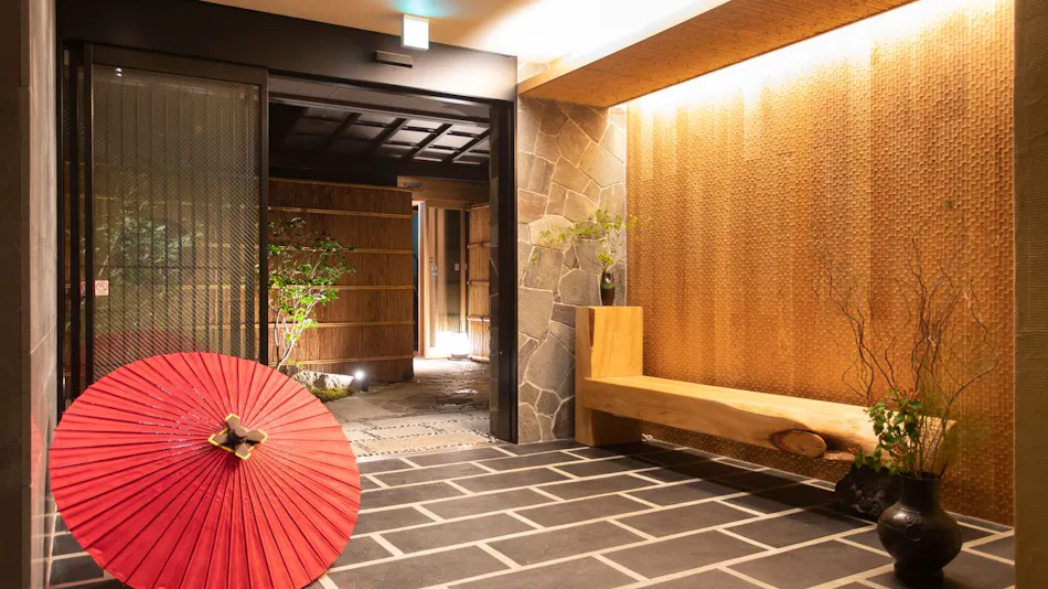 Hotel Kanazawa Zoushi: A Journey-Inspired Inn