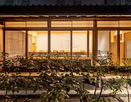 食堂ICHIFUNE　外観（前面窓）