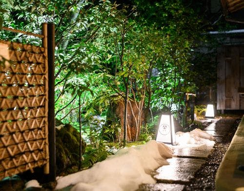 食堂ＩＣＨＩＦＵＮＥへの小路