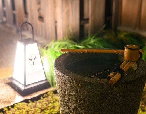 食堂ＩＣＨＩＦＵＮＥへの小路