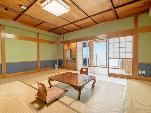 *ห้องพักสไตล์ญี่ปุ่น〈อาคารหลัก・วิวทะเล・อ่างอาบน้ำในตัว〉