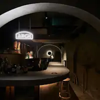 フロント・バーカウンター