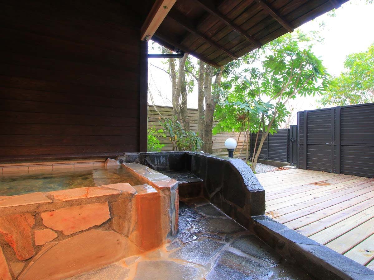 1階露天風呂付き和洋室【蘇芳】