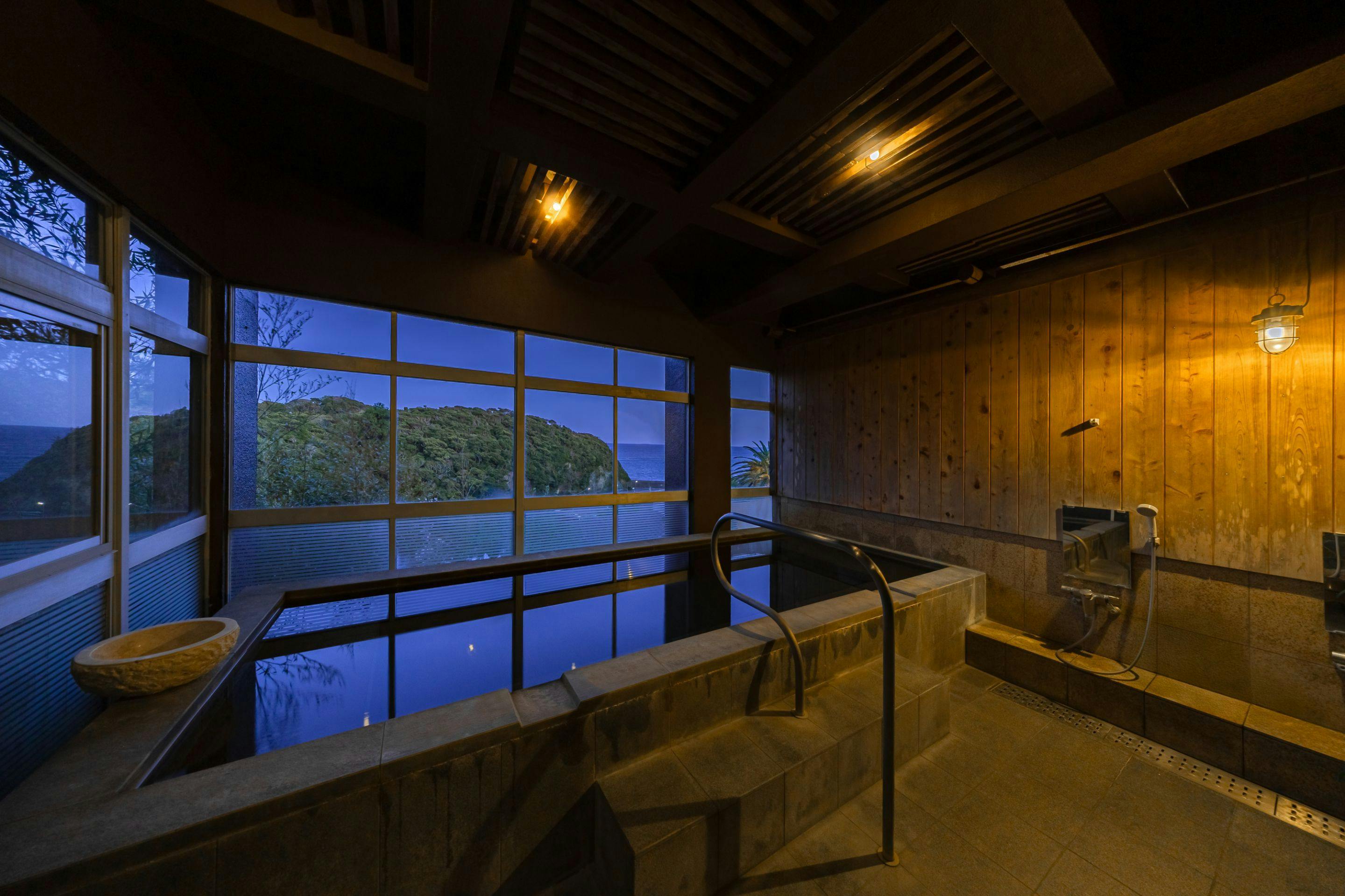 磯香の湯宿　鵜原館