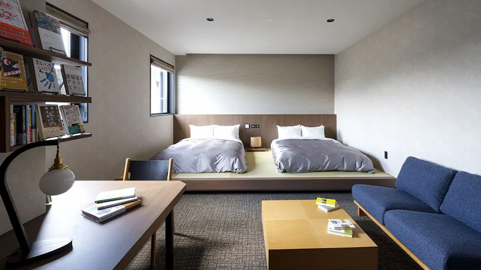 Neohas Book and Hotel