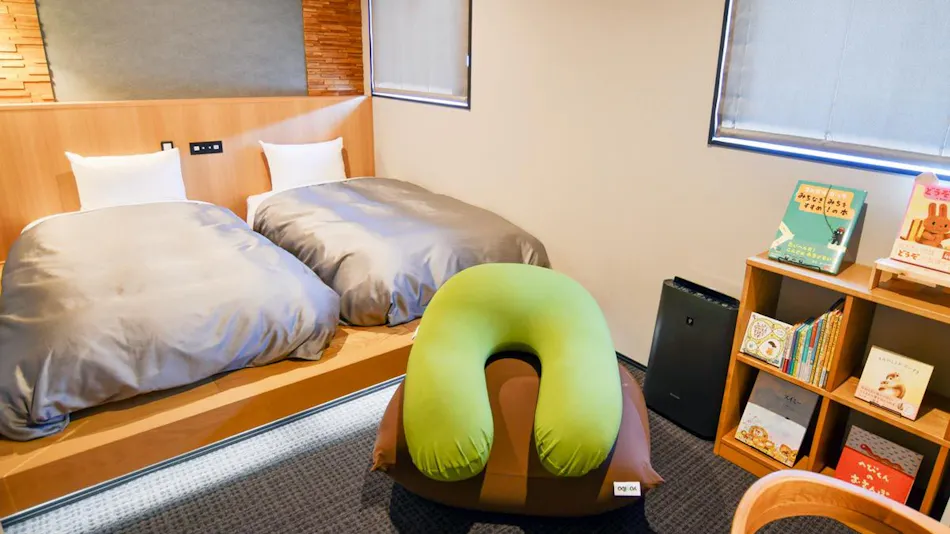 Neohas Book and Hotel