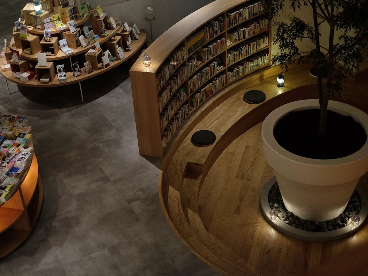 Neohas Book and Hotel