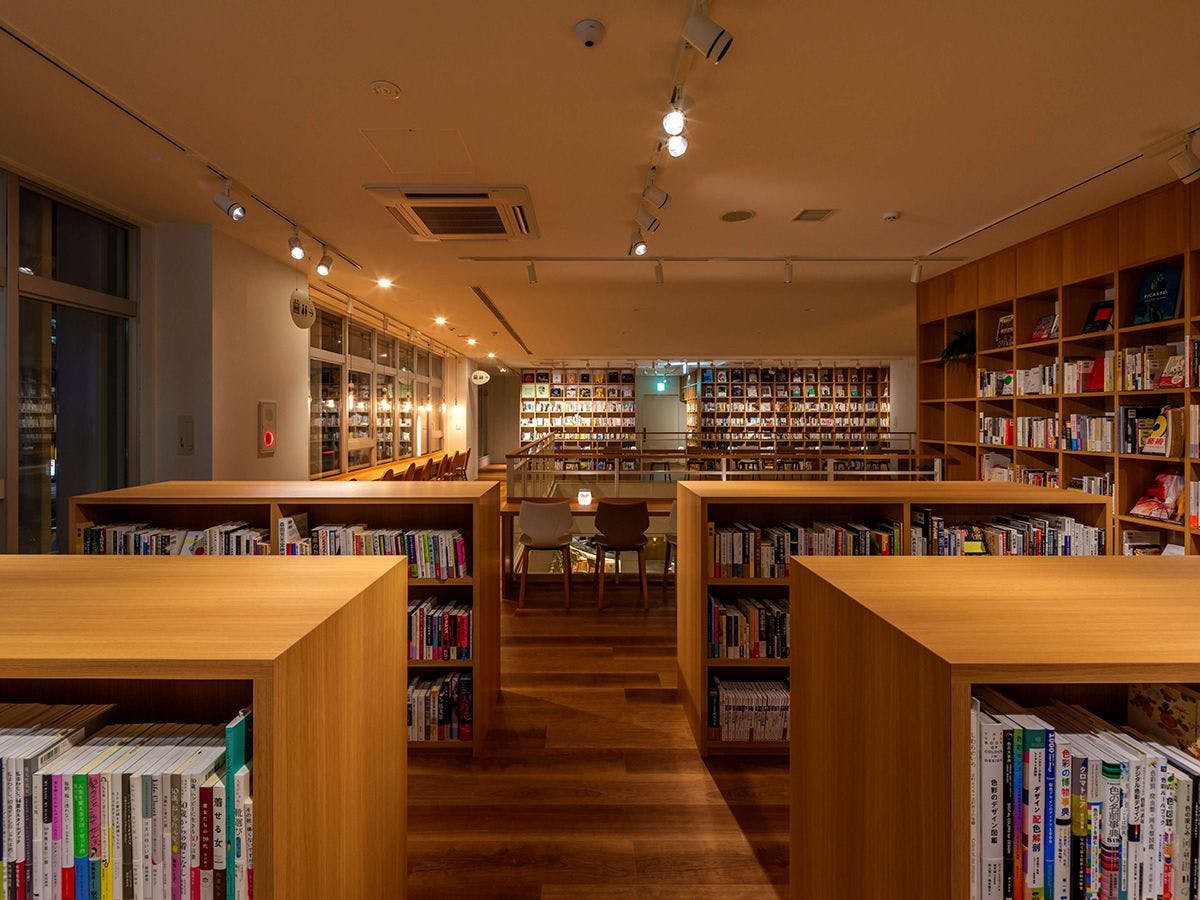 Neohas Book and Hotel