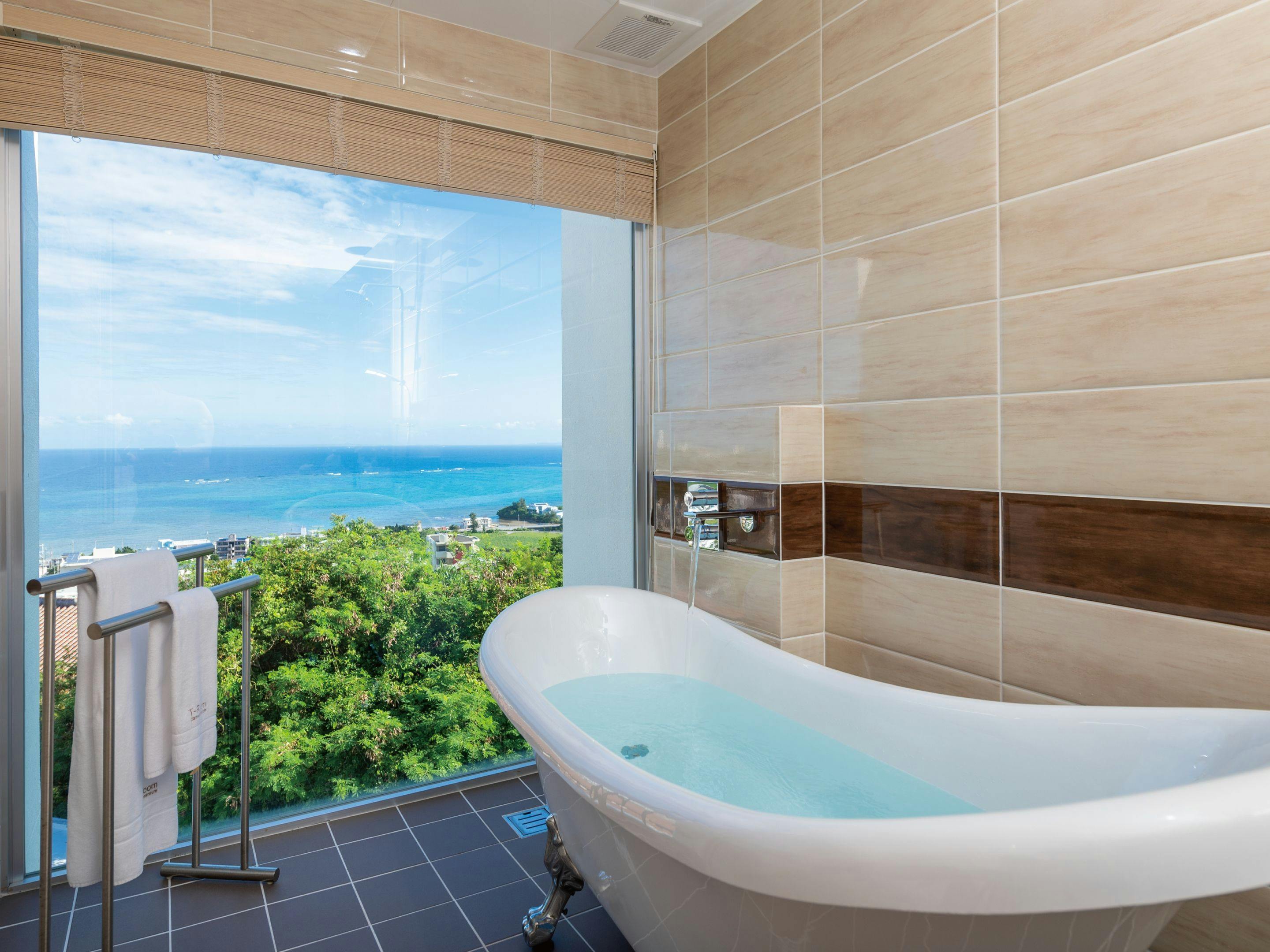 【ห้องน้ำและอ่างจากุซซี่】