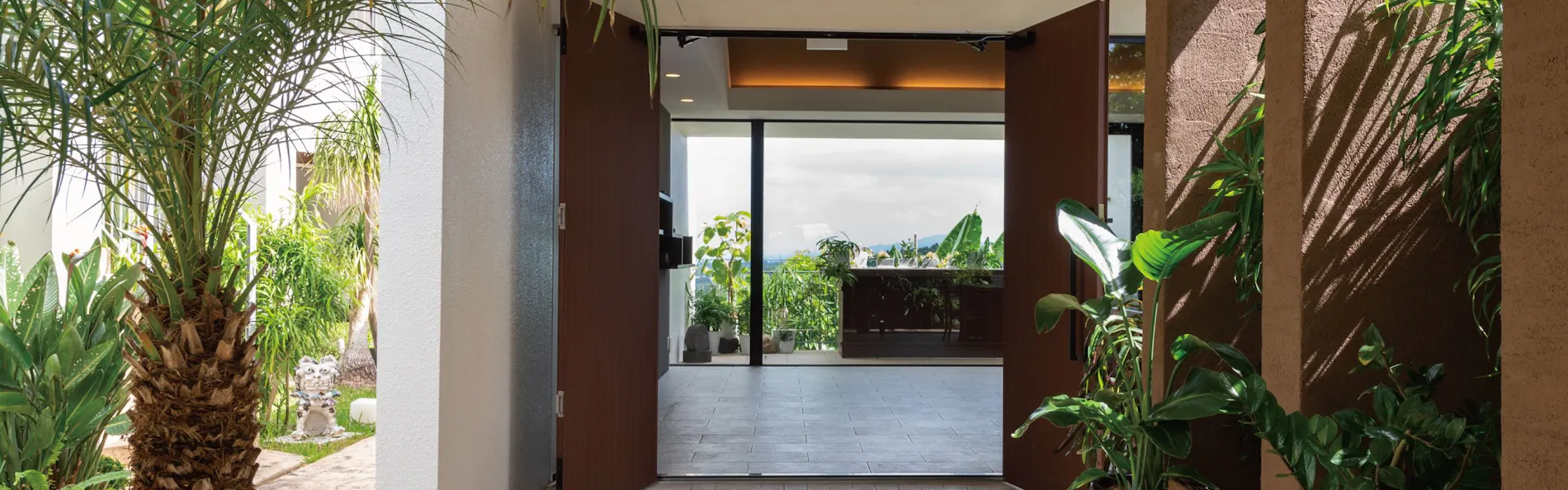 Condominium T-Room