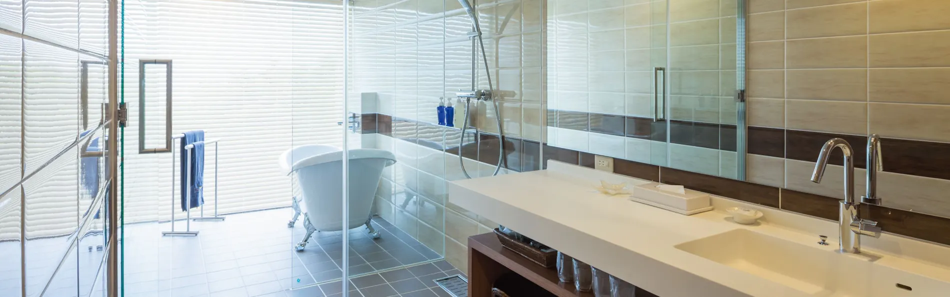 Condominium T-Room