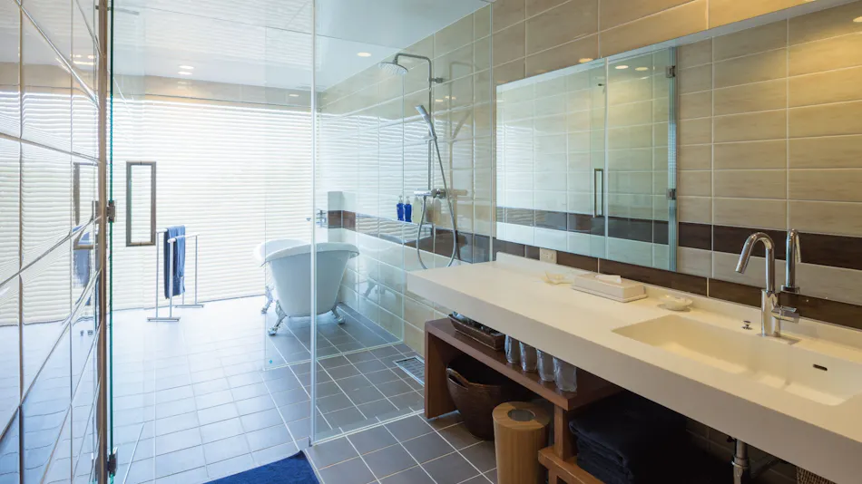Condominium T-Room