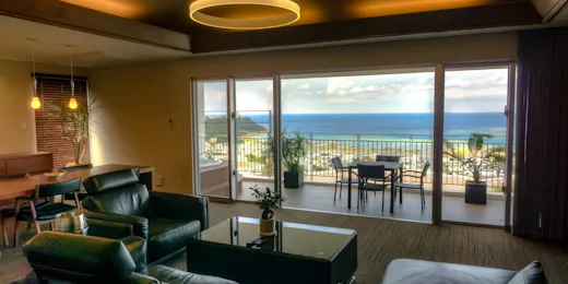 Condominium T-Room