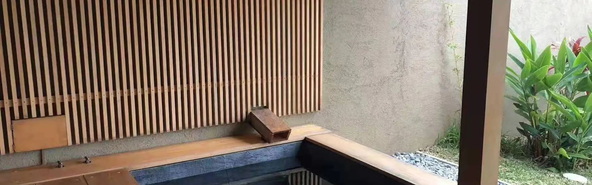 瀬底山水