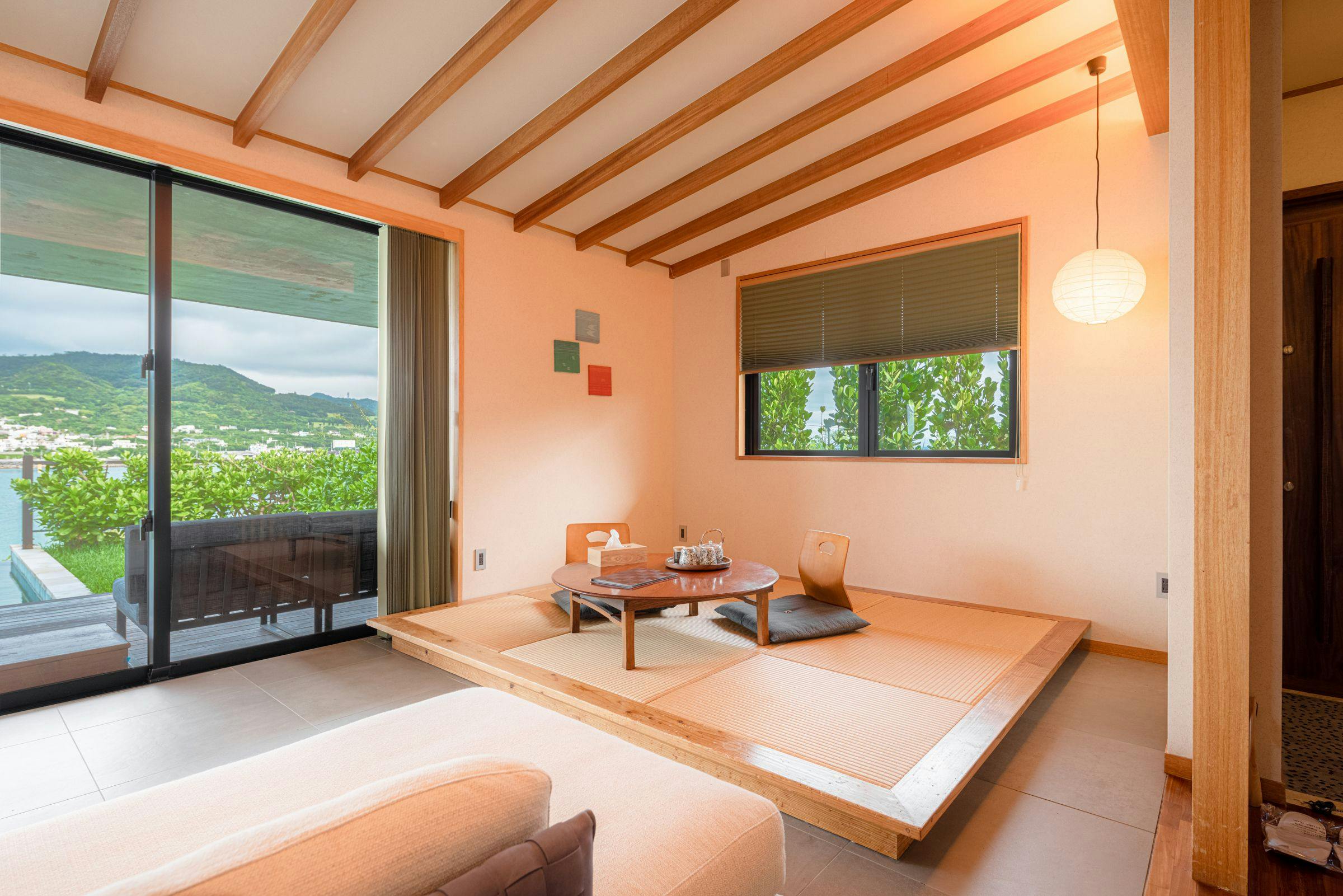 瀬底山水