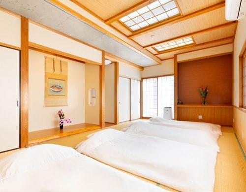 大きな和室の寝室